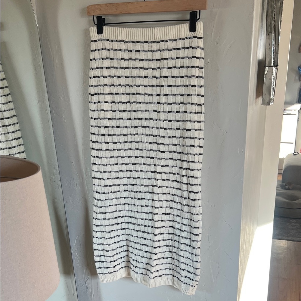 Freshman Black and White Striped Pencil Skirt - Picture 2 of 6